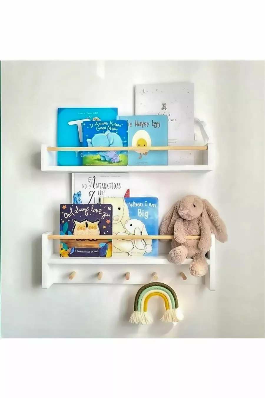 Libreria da parete Montessori con 2 appendini in MDF bianco