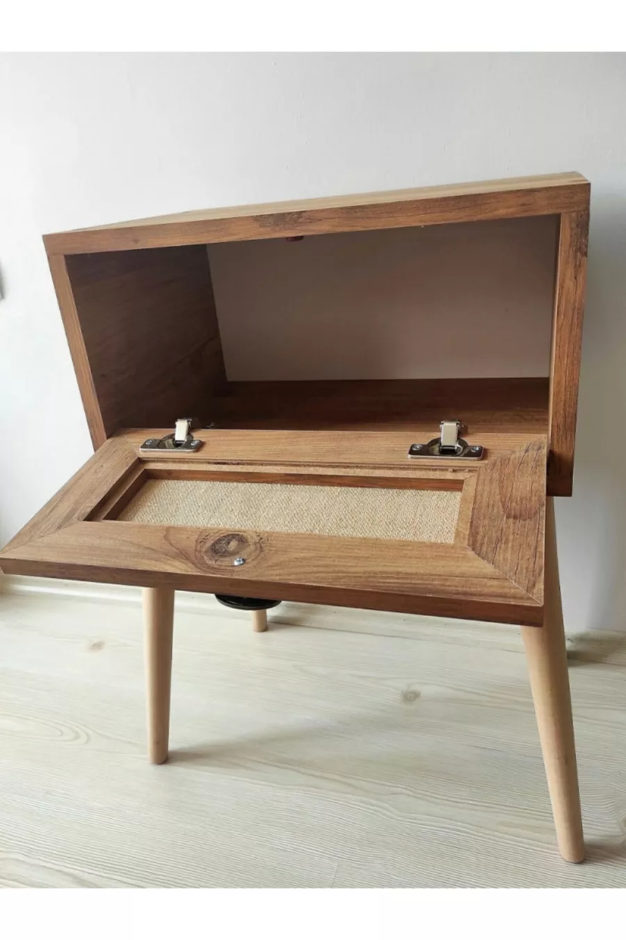 Bedtafelnachtkastje Retro Nachtkastjemodel Nachtkastje met deksel
