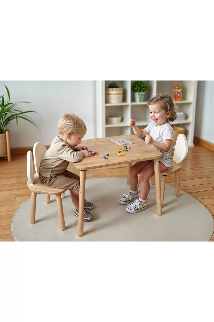 Table d'activité pour enfants Safir Chêne Blanc avec 2 chaises