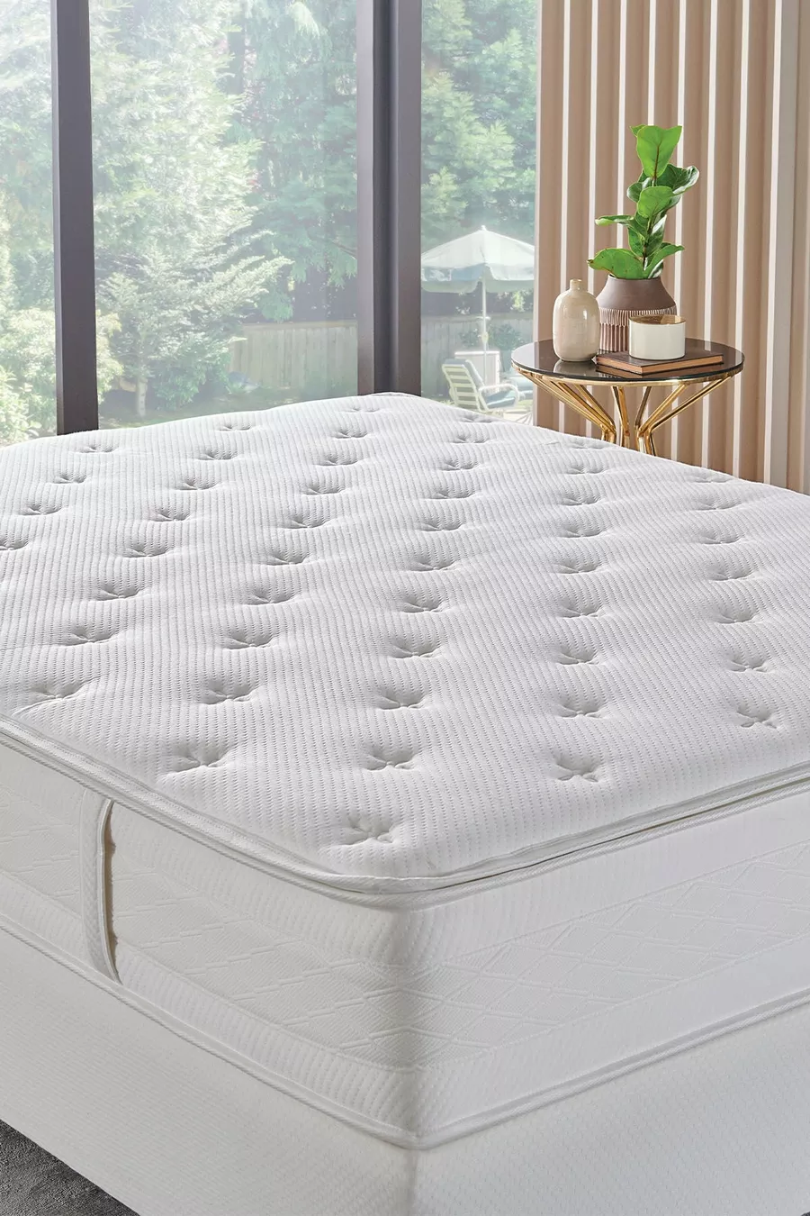 Matelas à ressorts à poches avec Visco et étoiles hybrides