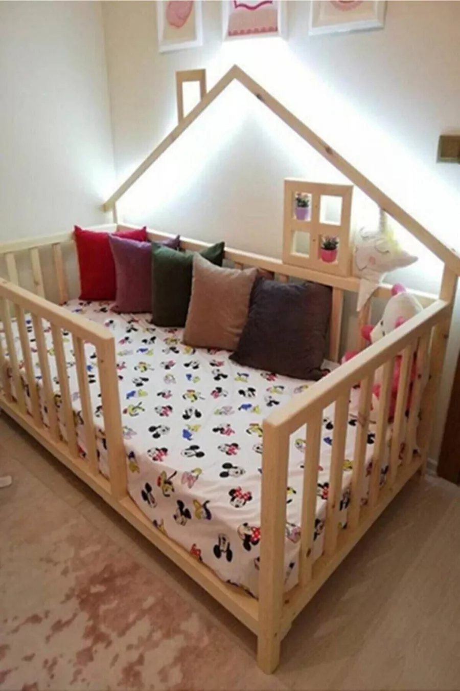 Lit Montessori pour bébé et enfant Masal Model en bois naturel
