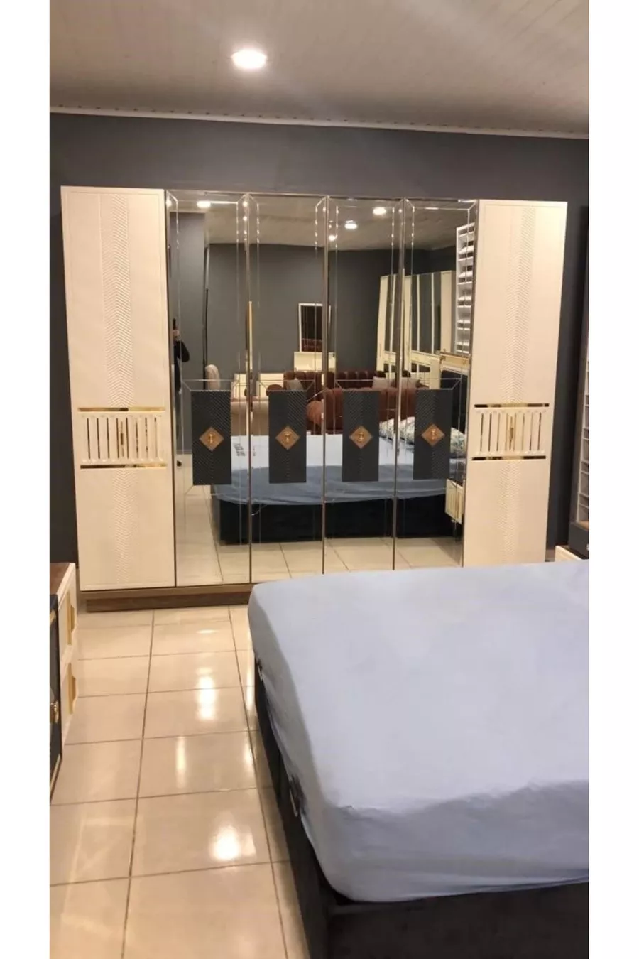 Спальный гарнитур Nivemeshome Titus