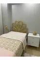 رأس سرير يشبه الخيزران