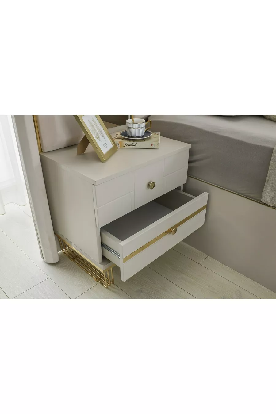 Camera da letto CEVAHİR con base in MDF