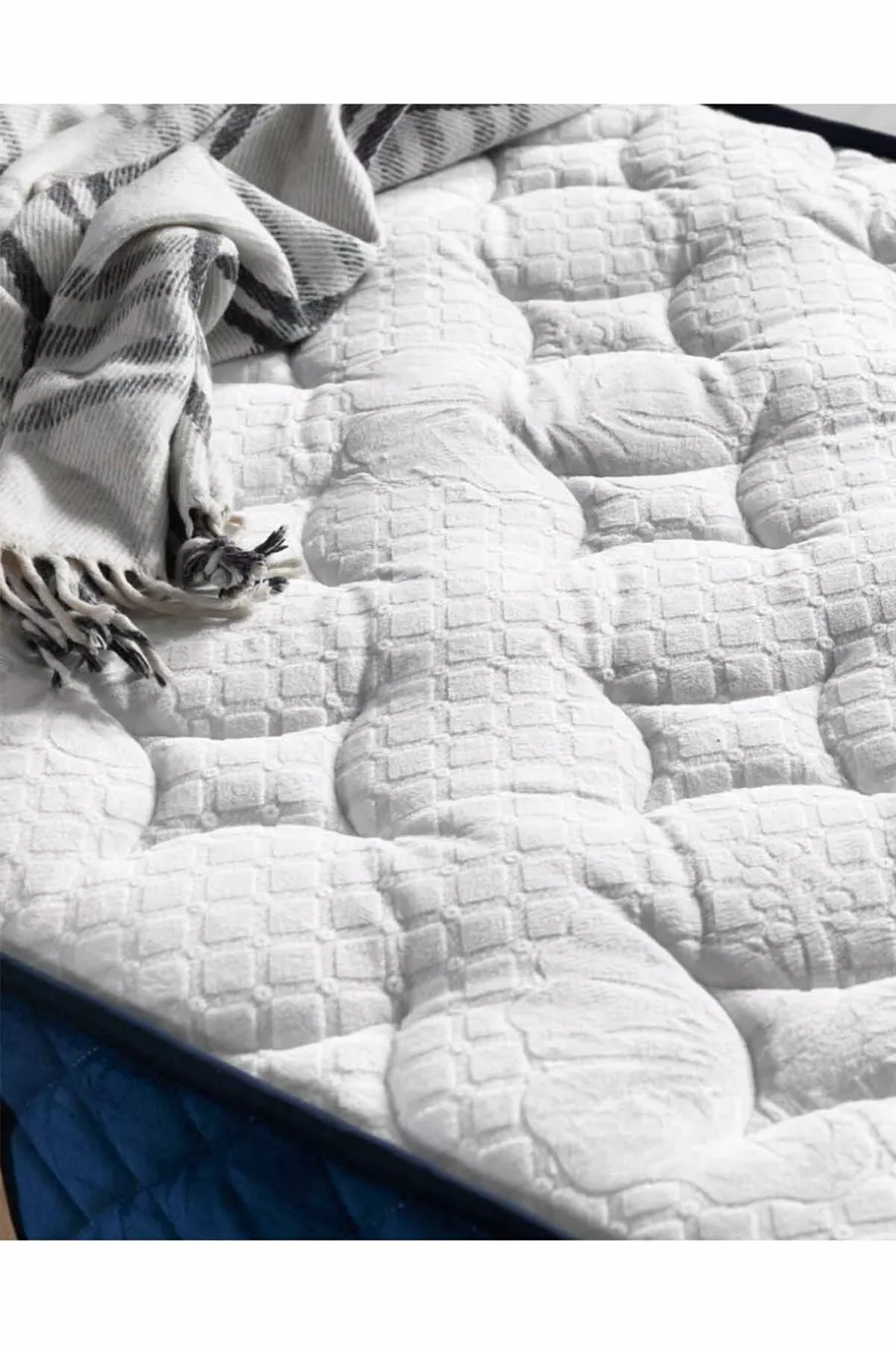 Lit une place en plumes d'oie avec tissu tricoté bleu