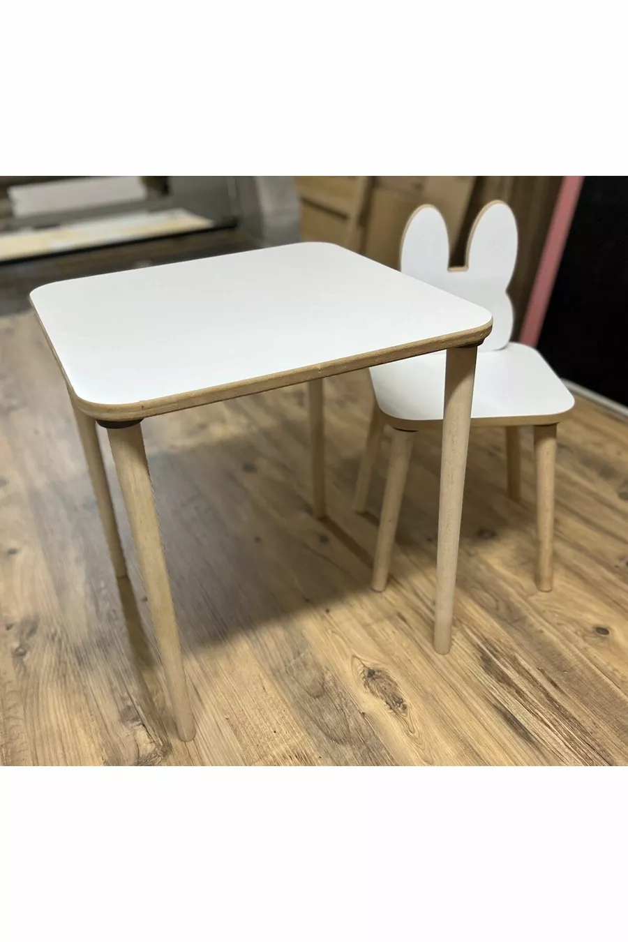 Set Tavolo e Sedie per Bambini Tavolo Attività Tavolo da Lavoro 1 Tavolo 1 Sedia Coniglio Bianco