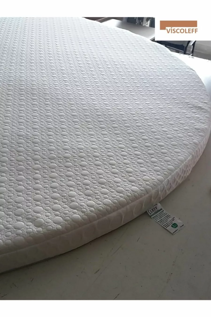 Surmatelas en visco de 5 cm d'épaisseur pour lits ronds de diamètre R cm et R cm