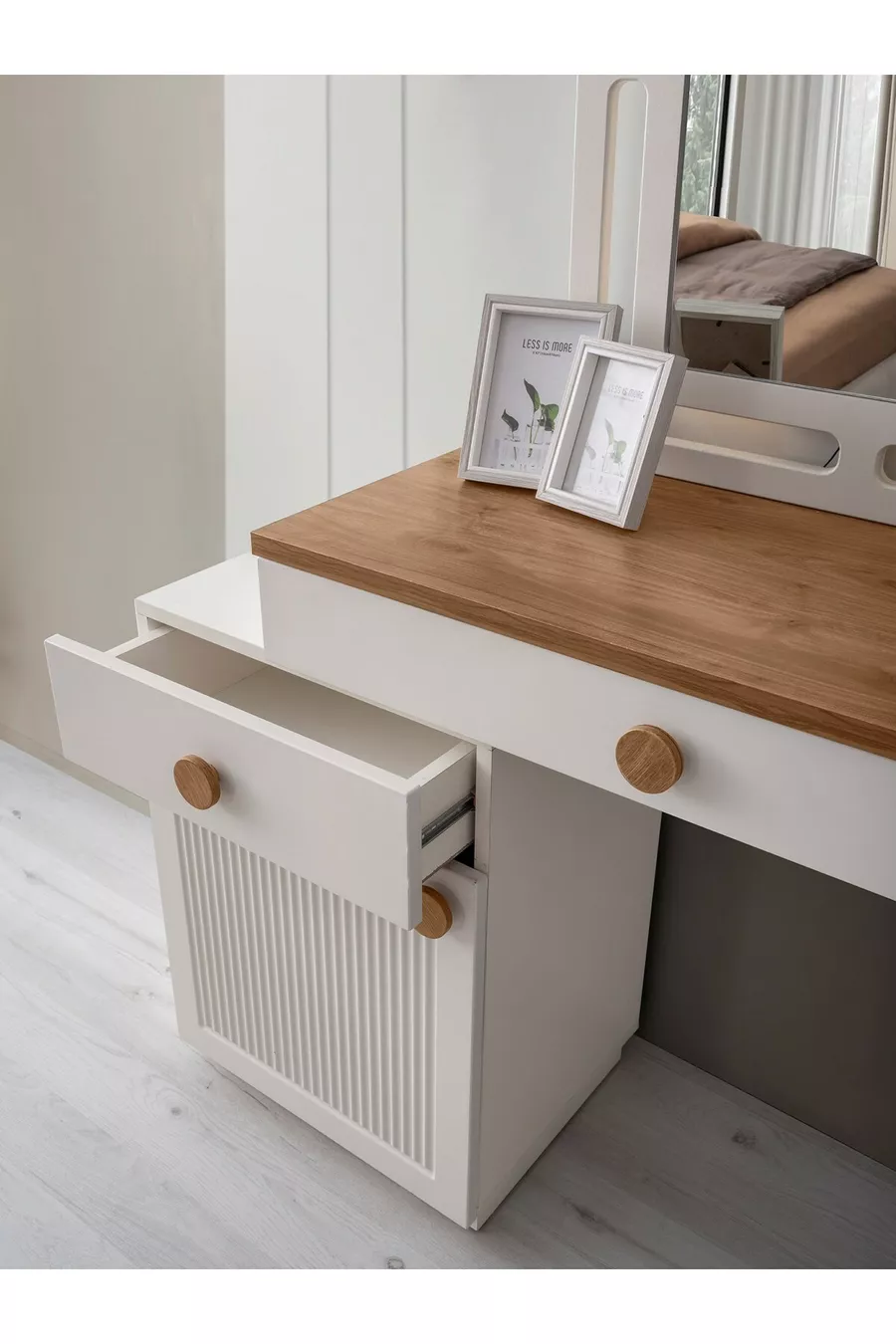 ENSEMBLE DE CHAMBRE À COUCHER IRMAK À BASE DE MDF